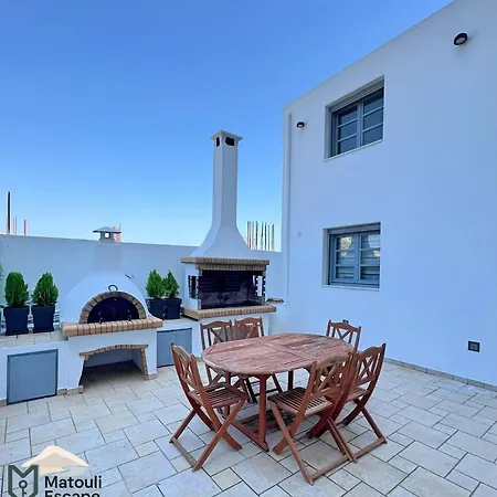 Apartment Matouli Escape