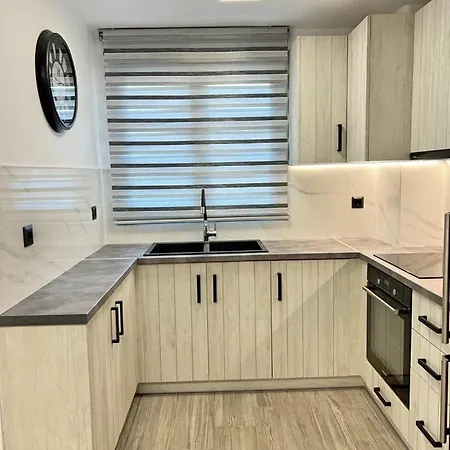 Apartment Matouli Escape